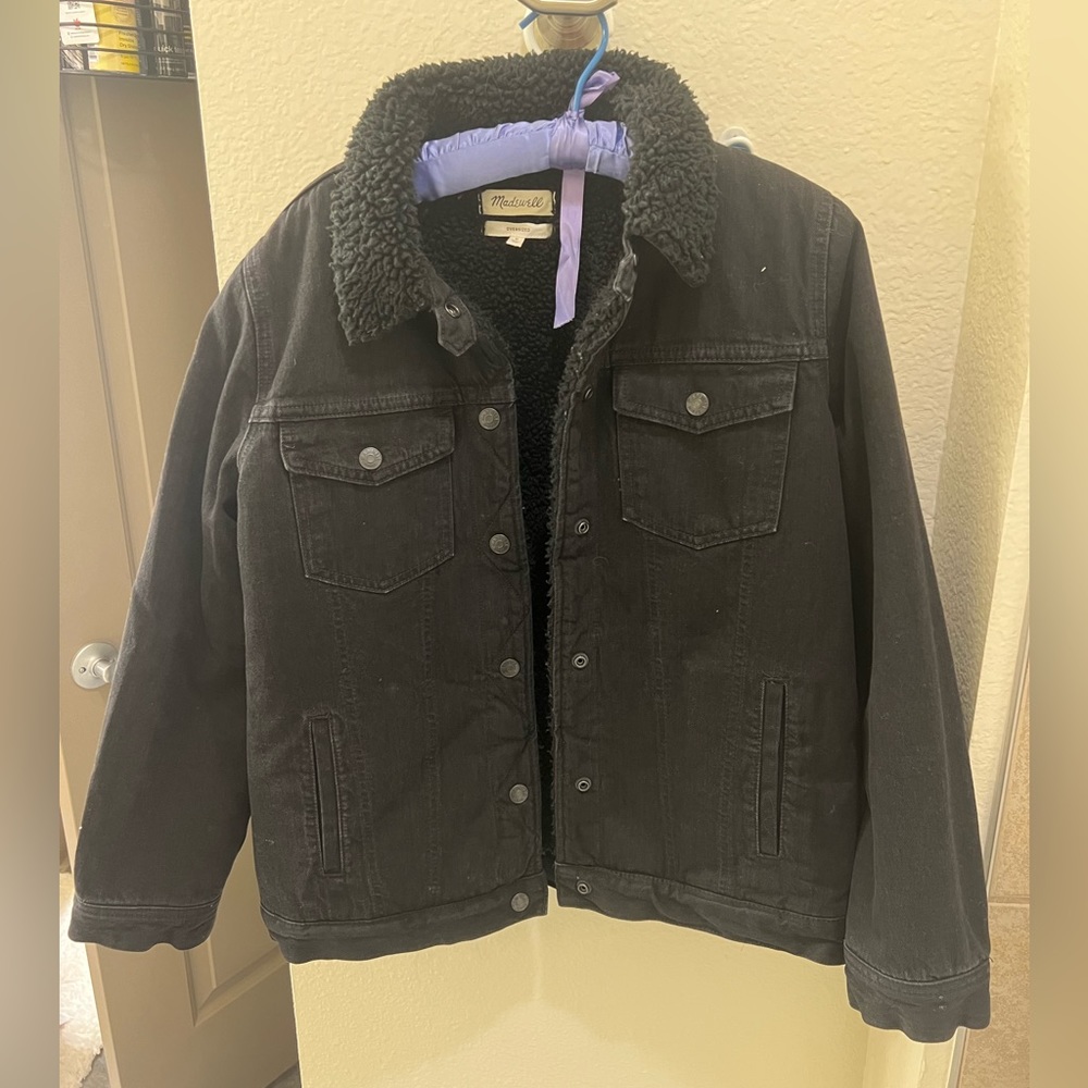 Madewell sherpa lined black jean jacket size medium